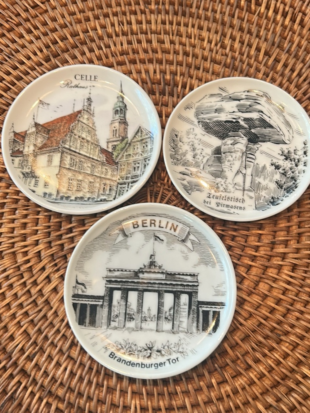 Elle Decorative Berlin Souvenir Plates - White with Black and Brown Accents